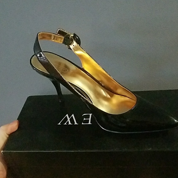 Shoes - Picture 2 of 5